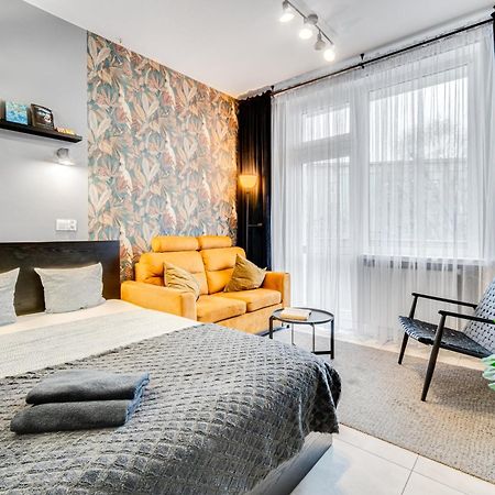 Papuga Apartment ~ 700M Main Square ~ Self Check-In 24H فروتسواف المظهر الخارجي الصورة