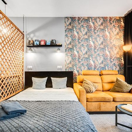 Papuga Apartment ~ 700M Main Square ~ Self Check-In 24H فروتسواف المظهر الخارجي الصورة