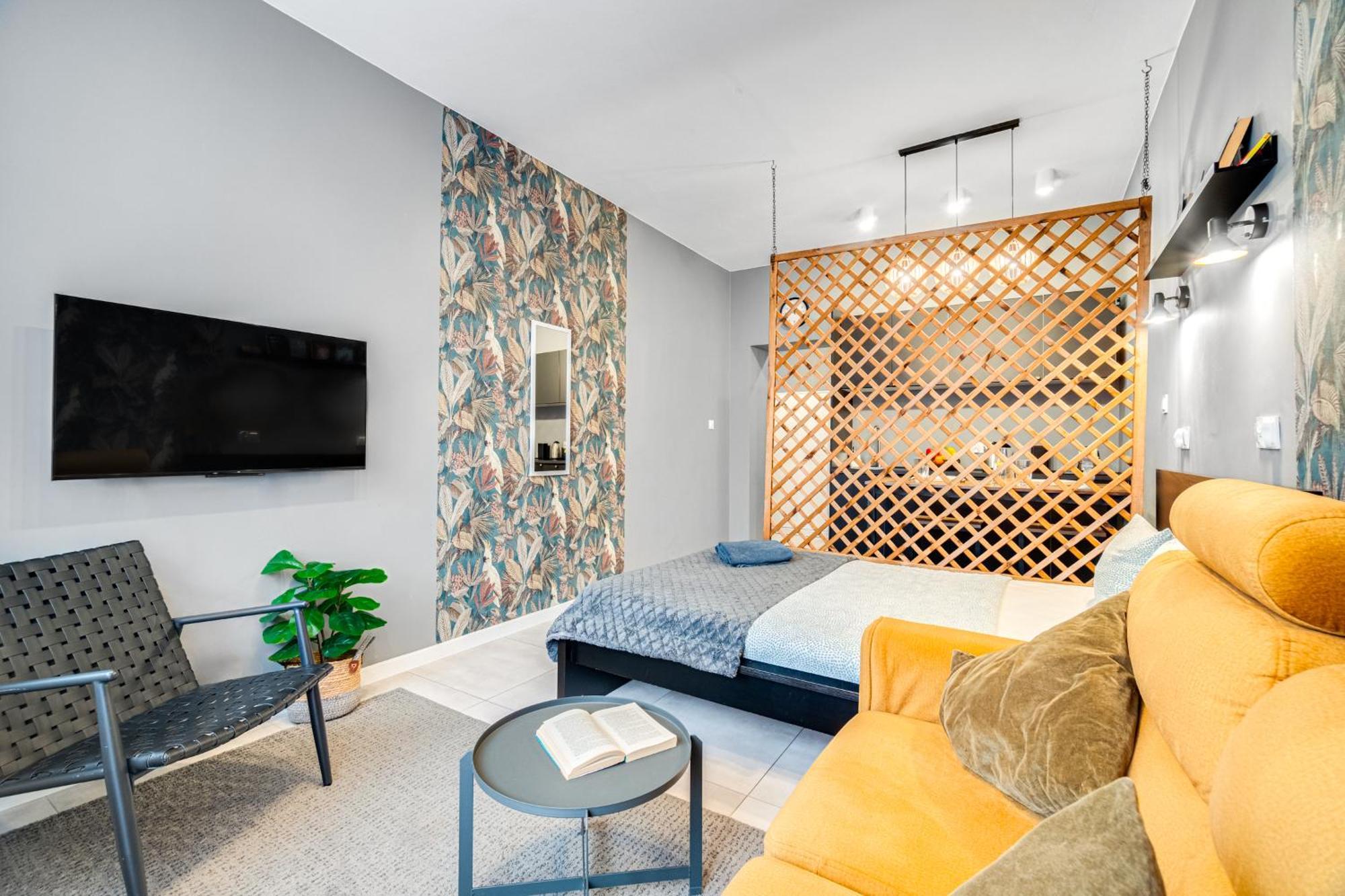 Papuga Apartment ~ 700M Main Square ~ Self Check-In 24H فروتسواف المظهر الخارجي الصورة