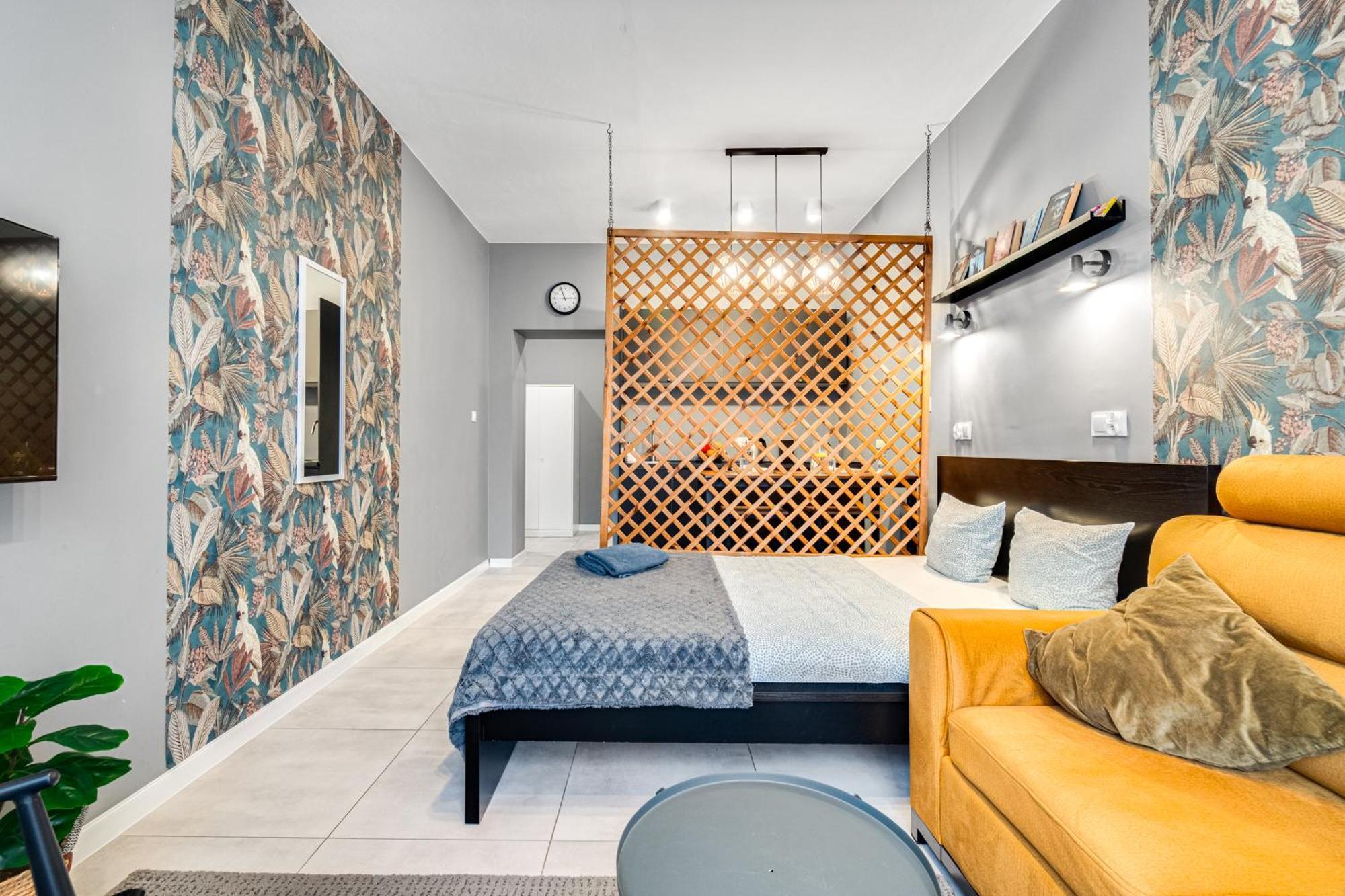Papuga Apartment ~ 700M Main Square ~ Self Check-In 24H فروتسواف المظهر الخارجي الصورة